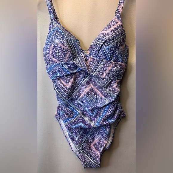 LEILANI One Piece Swimsuit Pink, blue, white geometric print Size 6 - Picture 2 of 6